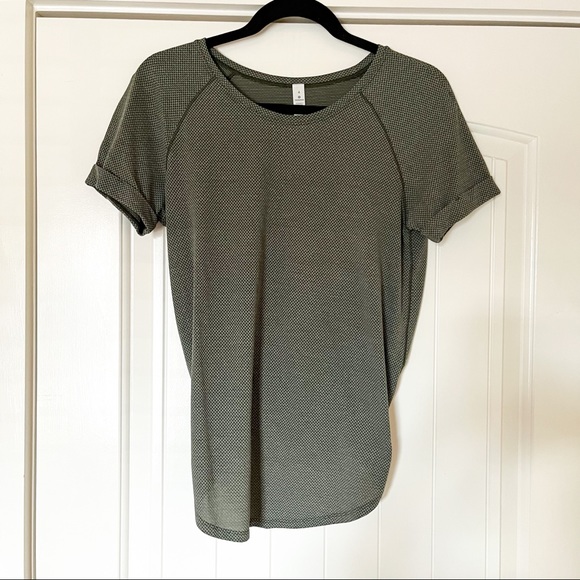 Lululemon Tie Back Short Sleeve Shirt (4) | green - Picture 4 of 6